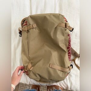 Patagonia Black Hole MLC 45L - Tan/Cranberry